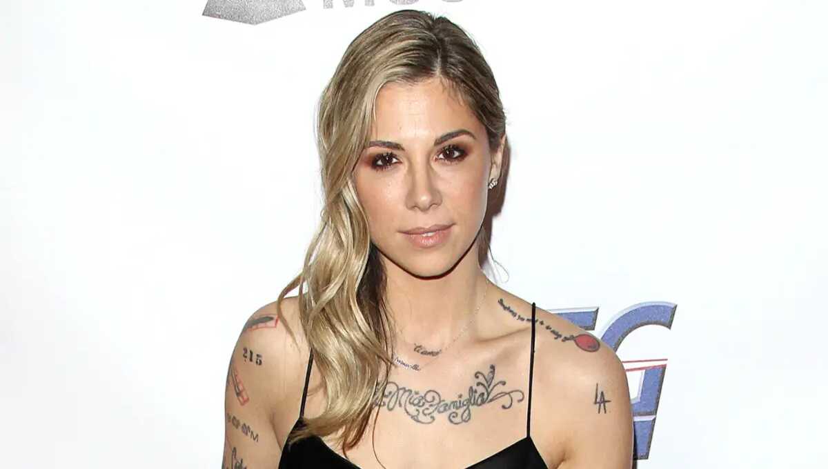 Christina Perri Age, Height, Family, Parents, Songs, Albums, and Net Worth 2022
